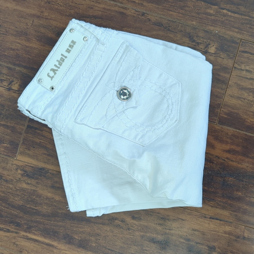 Shorts - Picture 5 of 5